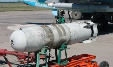 Бомбардировка Купянска: ВС РФ ударили по жилому району тяжелой бомбой ФАБ-500 (фото)