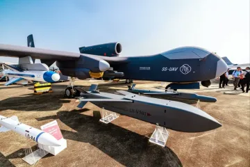 Рой FPV-дронов: Китай первым запустит дрононосец Jiu Tian, едва достижимый для Patriot, — СМИ