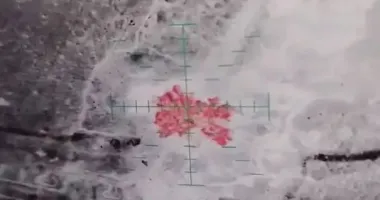 Українські прикордонники показали, як знищують російських загарбників на Харківщині