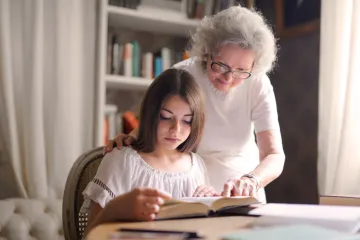 Какая пенсия будет у украинца с 50 годами стажа: детали