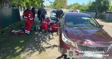 На Київщині легковик збив на смерть 10-річну дівчинку