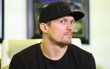 Боксер, який "зупиняв" Усика і Дюбуа, дав прогноз на реванш: "Усі знають, хто переможе"