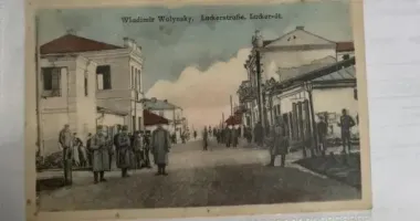 На Буковині прикордонники вилучили в українця колекцію історичних листівок і марок початку ХХ століття