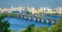 З мосту Патона в Києві сиплеться каміння у воду