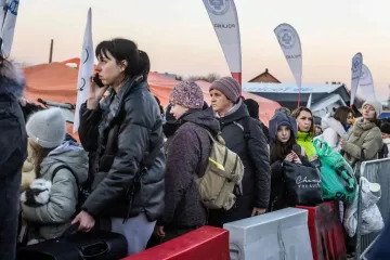 До 200 000 украинских беженцев могут депортировать из США: что придумала администрация Трампа