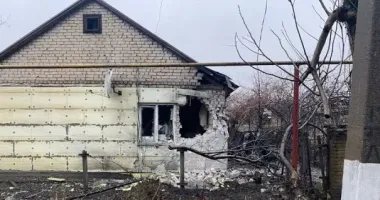 Росіяни обстріляли житловий будинок на Сумщині: загинула людина