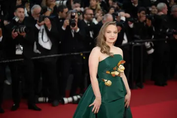 Дочь Кейт Уинслет впервые появилась на Каннском кинофестивале (фото)