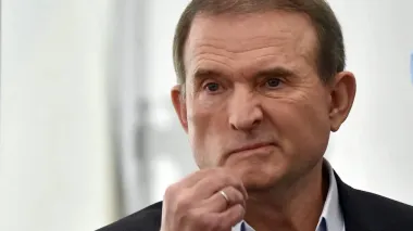 На Медведчука вдруге наклали санкції: у ЄС пояснили чому