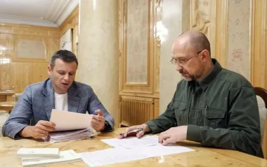 Где Украина берет деньги во время войны и как планирует возвращать миллиардные долги