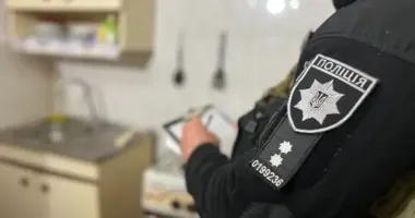 В Одесі 62-річна жінка вдарила ножем знайомого свого сина