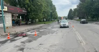 Поліція Вінниччини встановлює обставини ДТП, в якій травмувався 11-річний велосипедист