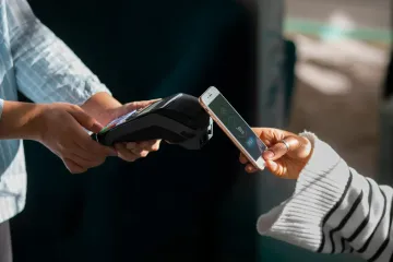 Выводит деньги через NFC: выявлено новое вредоносное ПО для смартфонов Android