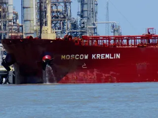 Польща зафіксувала "підозрілі маневри" ще одного судна РФ