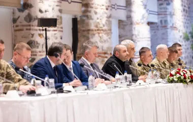 У Мерца выступают за переговоры Украины и РФ в Ватикане, но локация - не главное