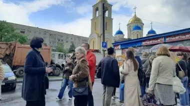 У Хмельницькому протестували проти приїзду глави УПЦ МП Онуфрія (фото)