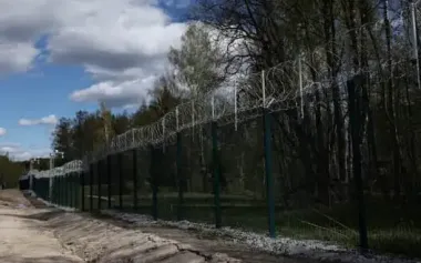 Finland has completed installation of first 35 km of fence on border with Russia, according to Reuters. PHOTO