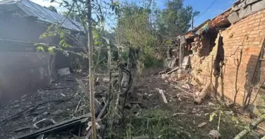 Дрони та артилерія: росіяни вдарили по житлових будинках на Дніпропетровщині - в ОВА показали наслідки