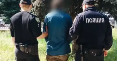 На Одещині поліцейські затримали двох чоловіків, які торгували гранатами