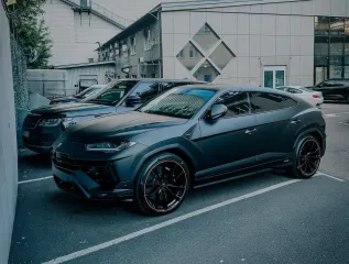 В Киеве засветился новейший кроссовер Lamborghini с "дьявольской" мощностью (фото)