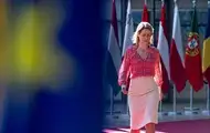 Каллас призвала Сербию сделать "выбор" между Западом и Востоком