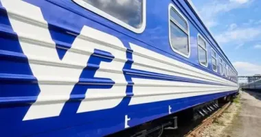 "Укрзалізниця" продовжила курсування поїзда Чернівці – Львів