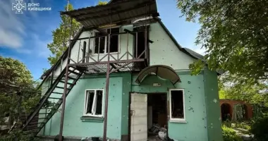 Атака дронів на Київщині: пошкоджено будинки, авто і господарські споруди