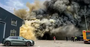 Масштабна пожежа у Тернополі: горять складські приміщення