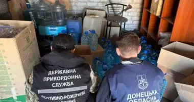 На Донеччині прикордонники викрили підпільний цех з виробництва контрафактного алкоголю