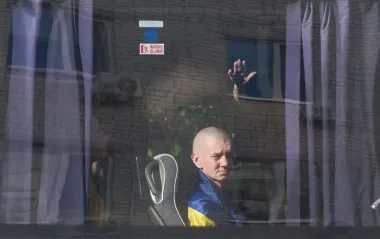 Наші - вдома: ексклюзивний репортаж РБК-Україна з найбільшого обміну (фото, відео)