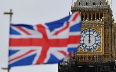 Британия расследует причастность России к организации поджога недвижимости Стармера