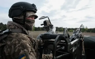Враг атакует Украину "Шахедами" с нескольких направлений: идет работа ПВО