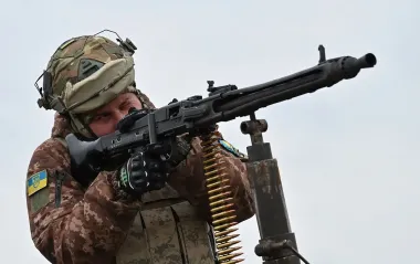 У Києві пролунала серія вибухів, у столиці збивають ворожі дрони