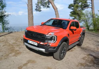 Мощный внедорожный "хищник": тест-драйв нового Ford Ranger Raptor