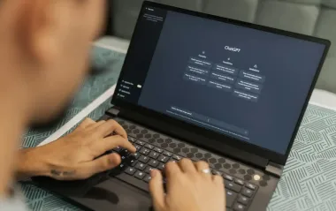 Як написати промпт для ChatGPT, щоб він давав точну відповідь з першого разу: простий гайд