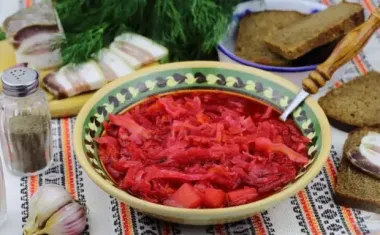 Осторожно, борщ: сколько он простоит в холодильнике, не потеряв вкус и пользу