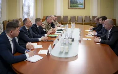 Зброя, мир і відбудова: в ОП провели делегацією Сенату США