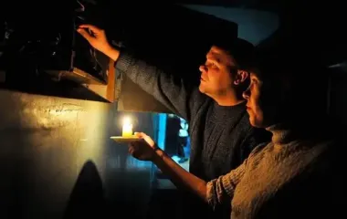Тарифи незаконно виросли і погрози також: киян лякають позбавленням світла та обслуговування