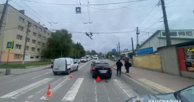В Тернополе водитель Renault сбил на пешеходном переходе 50-летнего мужчину