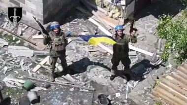 Ожесточенные бои в Богатыре: бойцы Сил обороны выбили противника из застройки (видео)