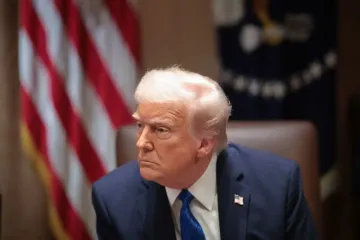 Позиция США по Украине: Почему Трамп и Путина раскритиковал, и показал себя защитником России