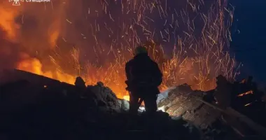 Рятувальники ліквідували масштабні пожежі після ударів БпЛА на Сумщині