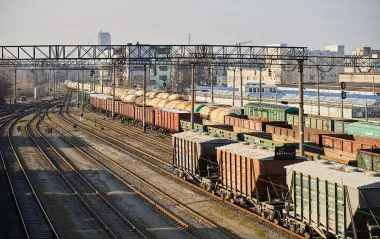 В Одесі 10-річного хлопчика вдарило струмом і відкинуло під поїзд (фото)