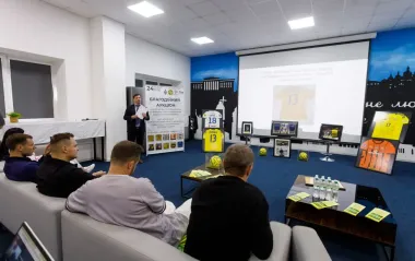 Фонд Матюхи підтримав проект будівництва нового спортмайданчика для дітей-сиріт