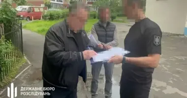 На Луганщині екскерівник міграційної служби незаконно нараховував собі майже 350 тис. грн премій