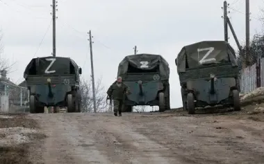 Russia appears to launch new offensive in Ukraine amid peace talks – The New York Times
