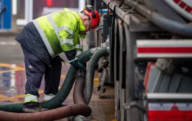 Бензин, дизель и автогаз подешевели за май: какие цены на АЗС в Украине