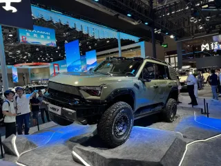 В Китае показали брутального 700-сильного конкурента Toyota Land Cruiser (фото)