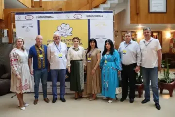 Світло молитви єднає: як діти та дорослі об'єдналися у вірі заради України
