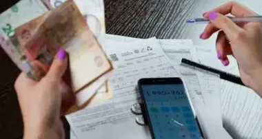 Придется затянуть пояса и продать последнюю рубаху: готовятся новые тарифы на отопление