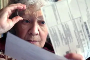 Українцям роками вписували "повітря" в платіжки: експерт розкрив схему комунального дерибану на мільйони